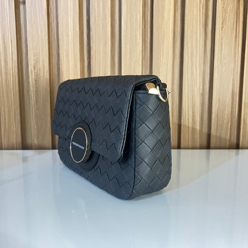 Bloack woven basket-weave crossbody bag side view gold hardware – Meraki by Emaan Pakistan
