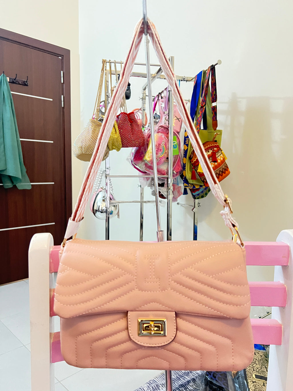 Premium Quality Leather Handbag for Women – Spacious Tote Bag in Pakistan