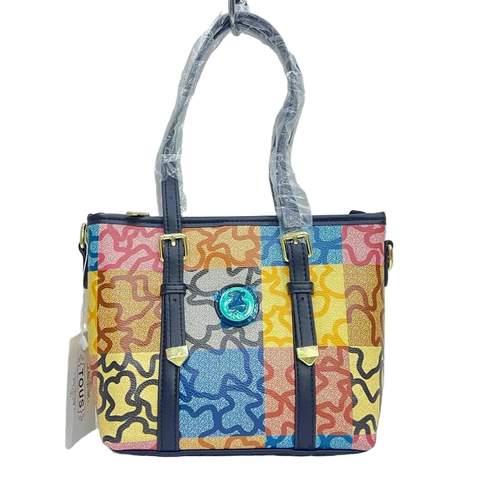 Luxury women handbag textured finish gold detail Pakistan